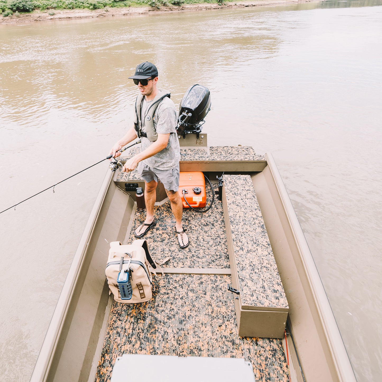 Mud Hull